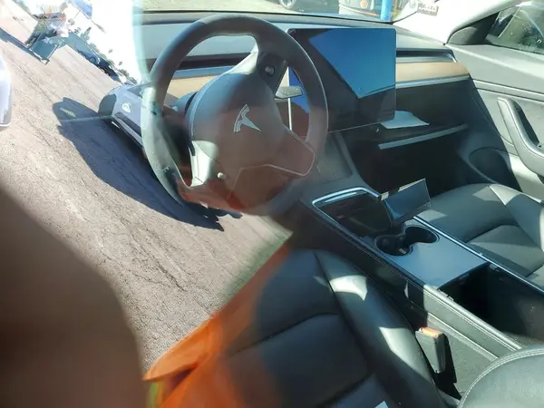 5YJ3E1EB2MF901862 2021 TESLA MODEL 3 - Image 8