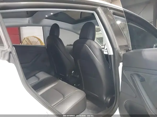 5YJ3E1EB2MF901991 2021 TESLA MODEL 3 - Image 8