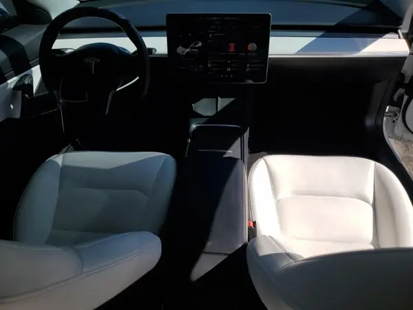 5YJ3E1EB2MF919231 2021 TESLA MODEL 3 - Image 8