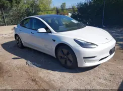 5YJ3E1EB2MF925854 2021 TESLA MODEL 3