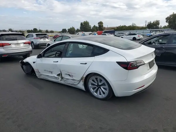 5YJ3E1EB2MF927328 2021 TESLA MODEL 3 - Image 2