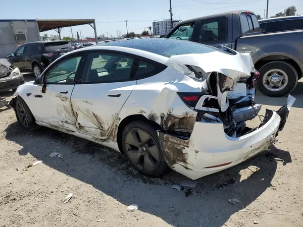 5YJ3E1EB2MF928494 2021 TESLA MODEL 3 - Image 2