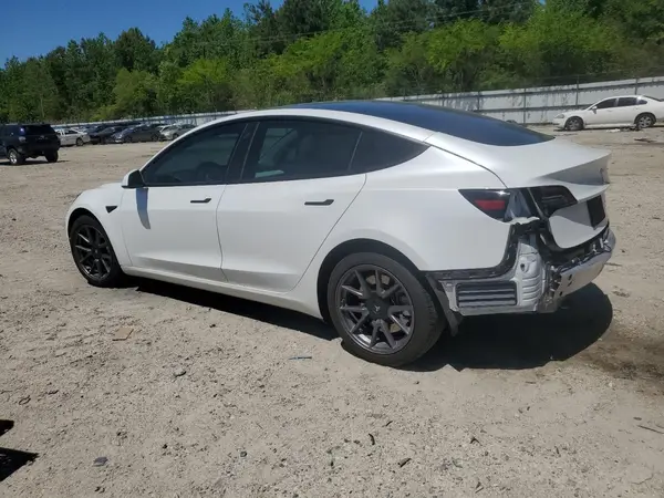5YJ3E1EB2MF937020 2021 TESLA MODEL 3 - Image 2