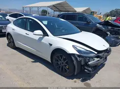 5YJ3E1EB2MF938975 2021 TESLA MODEL 3