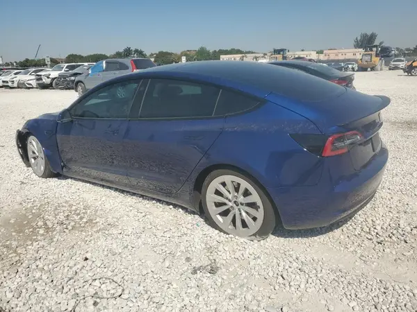 5YJ3E1EB2MF975167 2021 TESLA MODEL 3 - Image 2