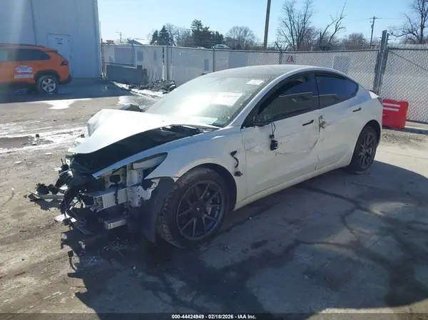 5YJ3E1EB2MF983446 2021 TESLA MODEL 3 - Image 2