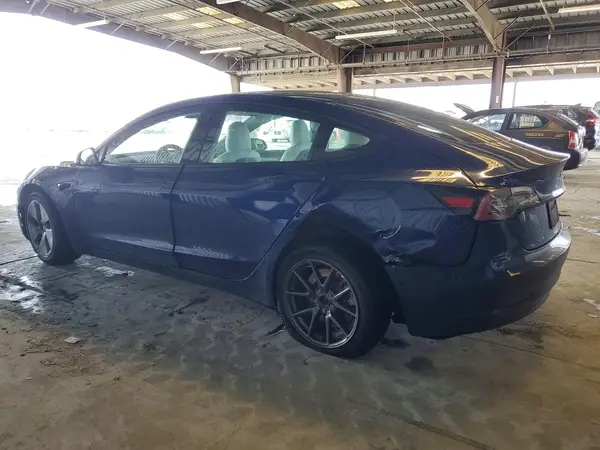 5YJ3E1EB2MF999534 2021 TESLA MODEL 3 - Image 2