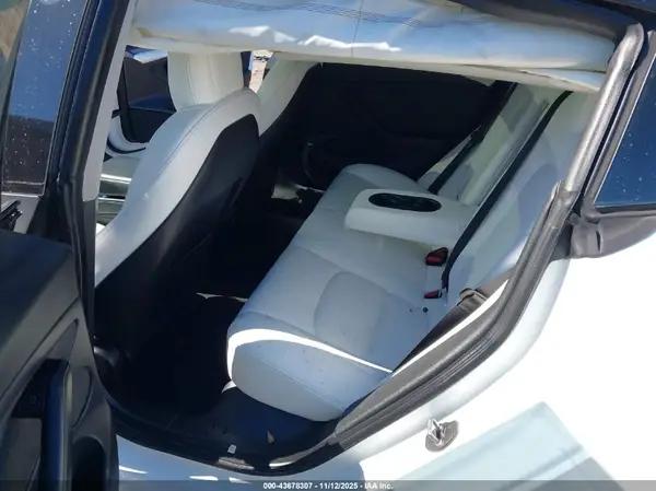 5YJ3E1EB2NF101368 2022 TESLA MODEL 3 - Image 8