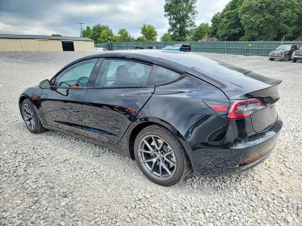 5YJ3E1EB2NF103931 2022 TESLA MODEL 3 - Image 2