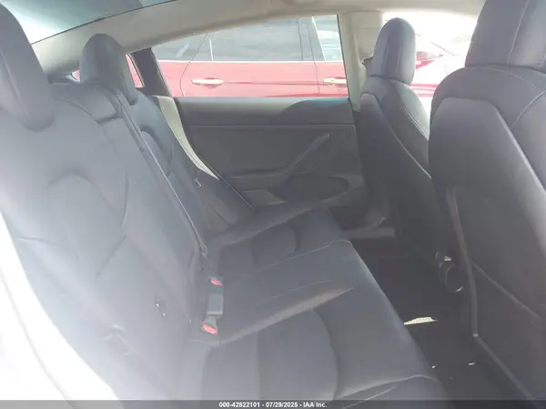 5YJ3E1EB2NF105758 2022 TESLA MODEL 3 - Image 8