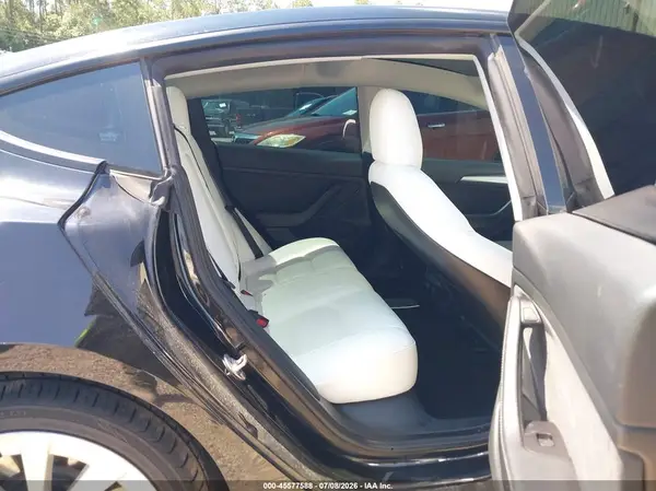 5YJ3E1EB2NF108868 2022 TESLA MODEL 3 - Image 8
