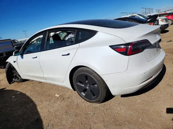 5YJ3E1EB2NF114587 2022 TESLA MODEL 3 - Image 2