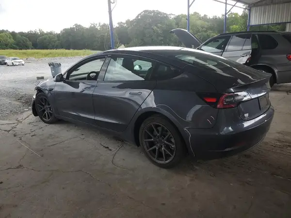 5YJ3E1EB2NF117120 2022 TESLA MODEL 3 - Image 2