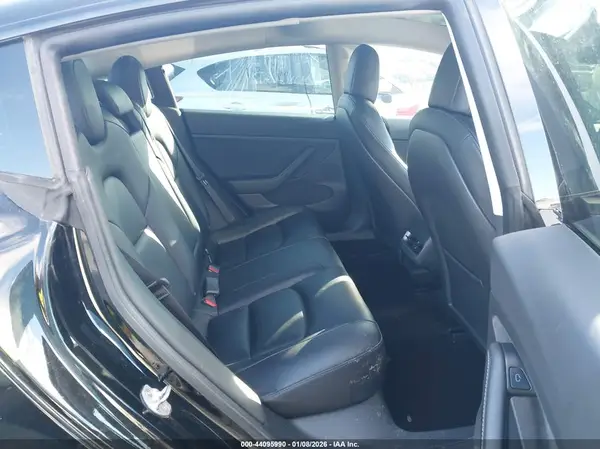 5YJ3E1EB2NF119286 2022 TESLA MODEL 3 - Image 8