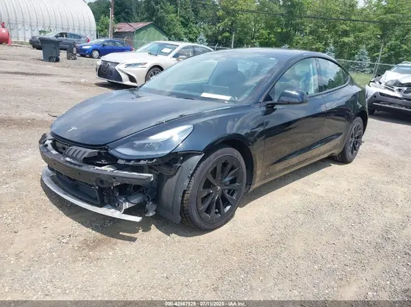 5YJ3E1EB2NF119661 2022 TESLA MODEL 3 - Image 2
