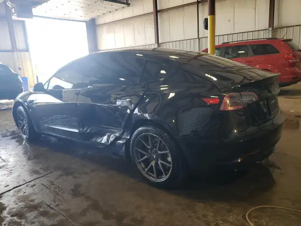 5YJ3E1EB2NF122673 2022 TESLA MODEL 3 - Image 2