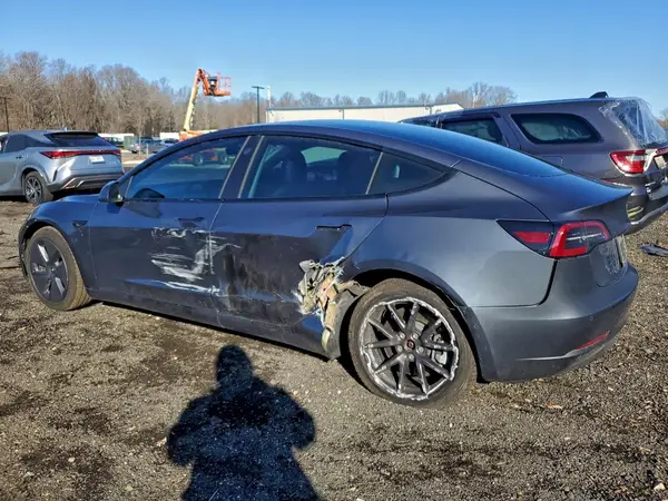 5YJ3E1EB2NF123189 2022 TESLA MODEL 3 - Image 2