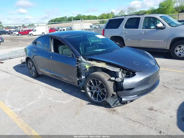 5YJ3E1EB2NF126562 2022 TESLA MODEL 3 - Image 1