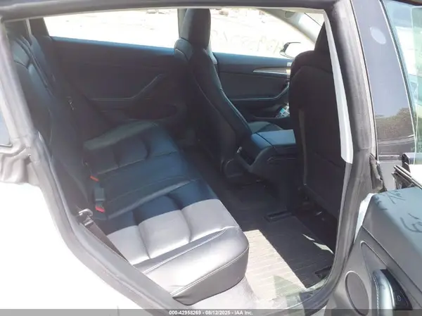 5YJ3E1EB2NF129106 2022 TESLA MODEL 3 - Image 8