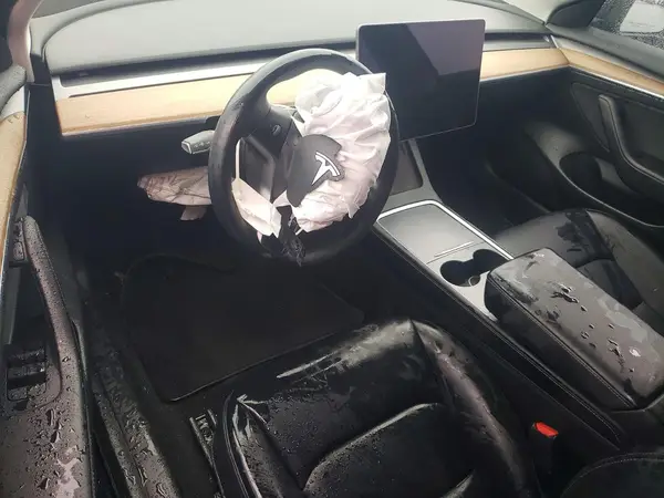 5YJ3E1EB2NF136931 2022 TESLA MODEL 3 - Image 8