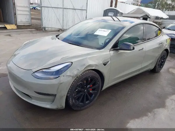 5YJ3E1EB2NF137402 2022 TESLA MODEL 3 - Image 2