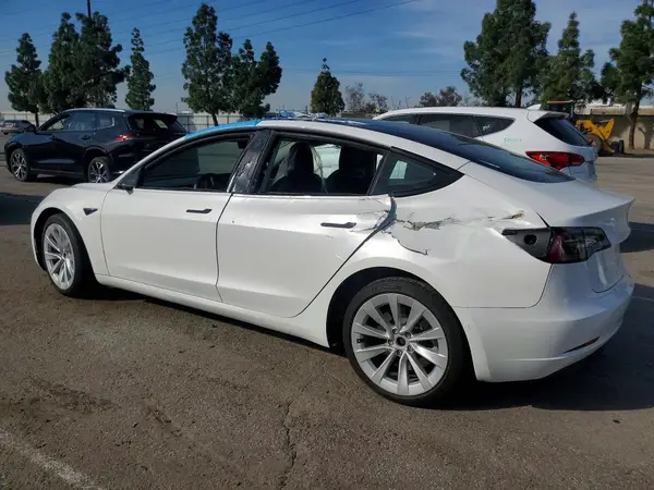 5YJ3E1EB2NF144429 2022 TESLA MODEL 3 - Image 2
