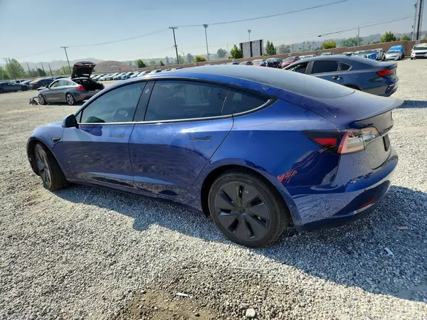 5YJ3E1EB2NF145208 2022 TESLA MODEL 3 - Image 2