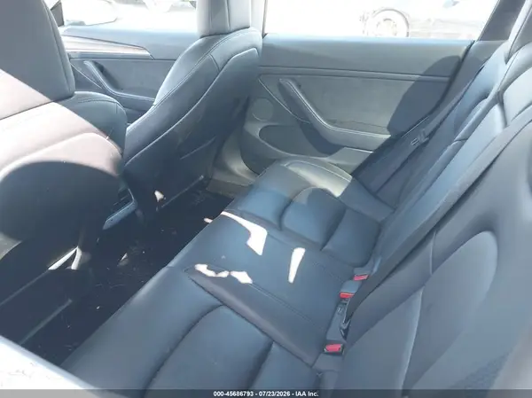 2022 TESLA MODEL 3 auction photo 8