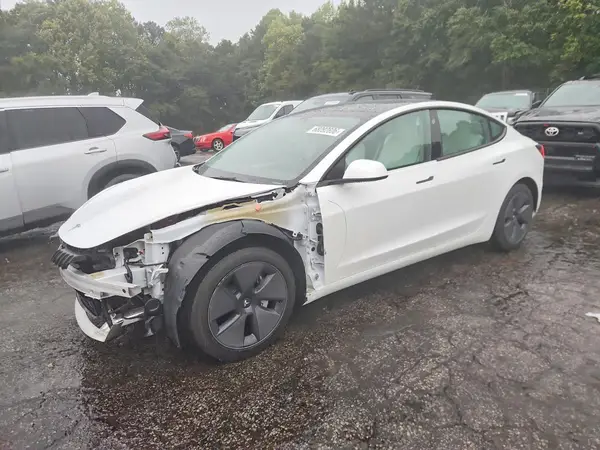 5YJ3E1EB2NF167029 2022 TESLA MODEL 3 - Image 1