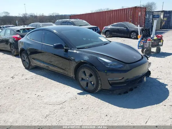 5YJ3E1EB2NF174028 2022 TESLA MODEL 3 - Image 1