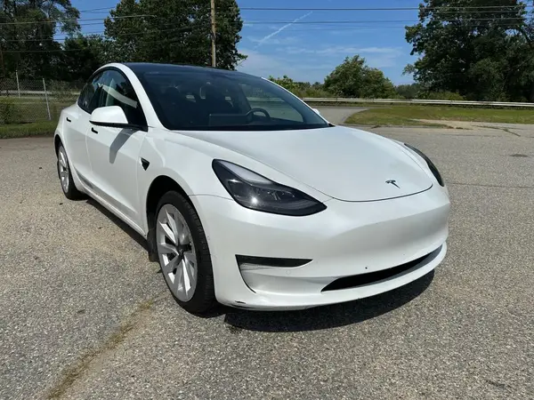 5YJ3E1EB2NF178127 2022 TESLA MODEL 3 - Image 2