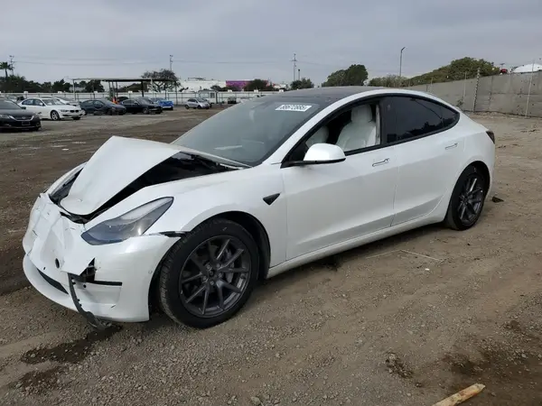 5YJ3E1EB2NF180959 2022 TESLA MODEL 3 - Image 1