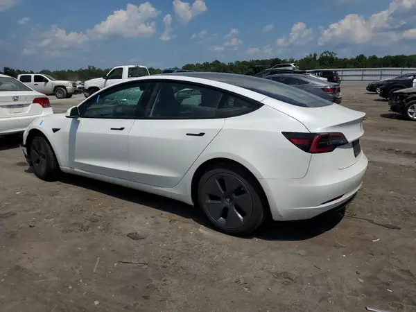 5YJ3E1EB2NF182257 2022 TESLA MODEL 3 - Image 2
