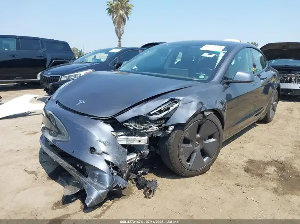 5YJ3E1EB2NF182369 2022 TESLA MODEL 3 - Image 2