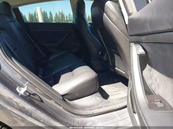 5YJ3E1EB2NF182940 2022 TESLA MODEL 3 - Image 8