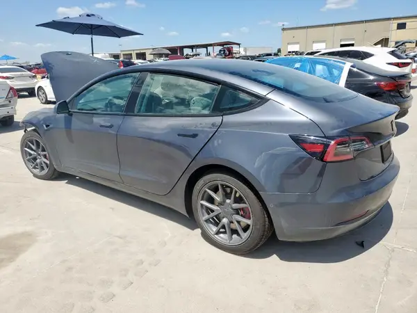 5YJ3E1EB2NF184252 2022 TESLA MODEL 3 - Image 2