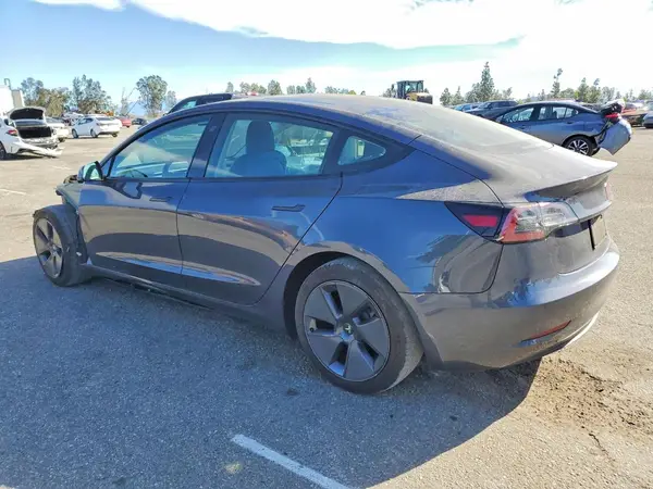 5YJ3E1EB2NF184574 2022 TESLA MODEL 3 - Image 2