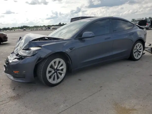 5YJ3E1EB2NF186082 2022 TESLA MODEL 3 - Image 1
