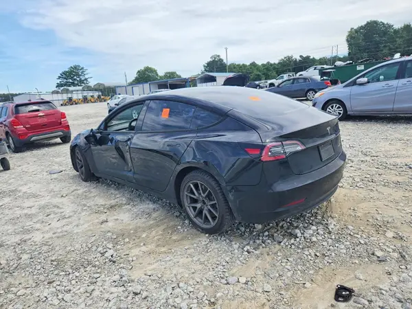 5YJ3E1EB2NF191556 2022 TESLA MODEL 3 - Image 2