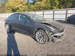 5YJ3E1EB2NF191573 2022 TESLA MODEL 3