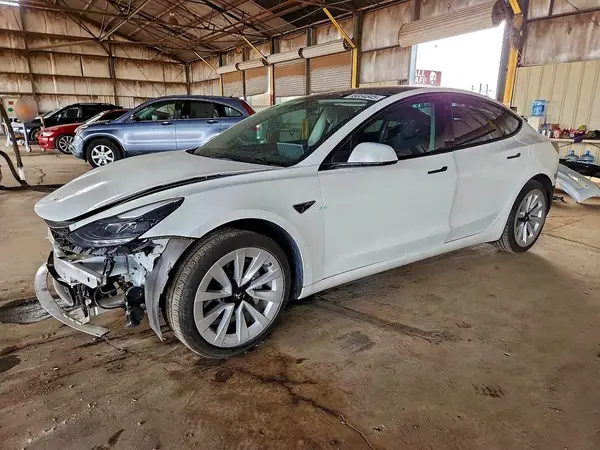 5YJ3E1EB2NF193775 2022 TESLA MODEL 3 - Image 1