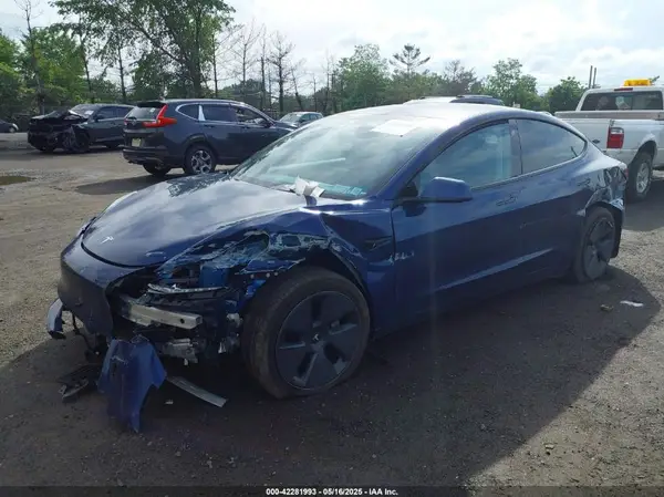 5YJ3E1EB2NF193808 2022 TESLA MODEL 3 - Image 2