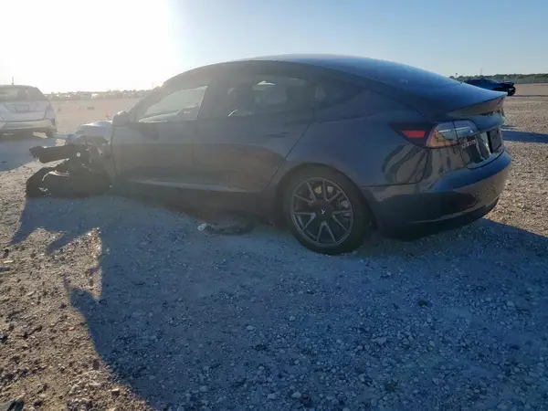 5YJ3E1EB2NF194103 2022 TESLA MODEL 3 - Image 2