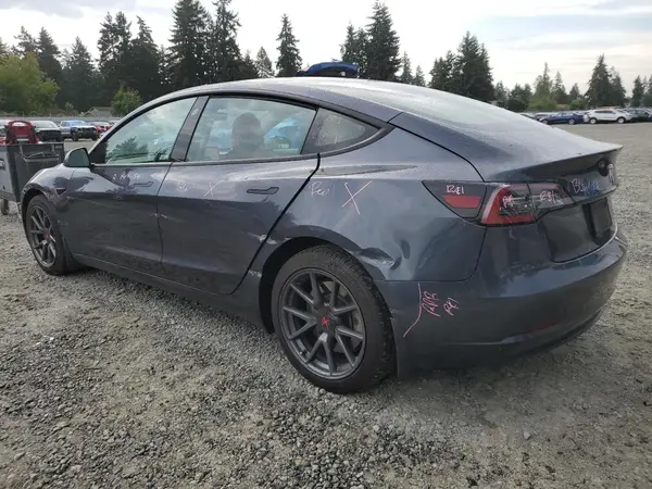 5YJ3E1EB2NF195137 2022 TESLA MODEL 3 - Image 2