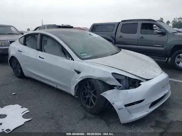 5YJ3E1EB2NF196014 2022 TESLA MODEL 3 - Image 1