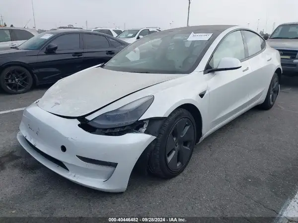5YJ3E1EB2NF196014 2022 TESLA MODEL 3 - Image 2