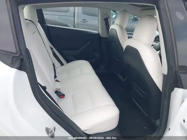 5YJ3E1EB2NF196014 2022 TESLA MODEL 3 - Image 8