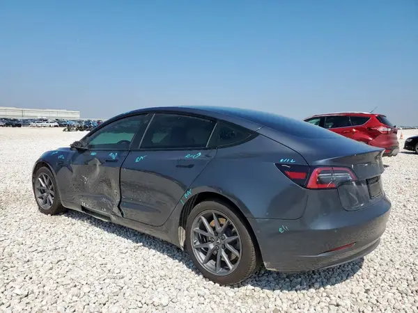 5YJ3E1EB2NF199415 2022 TESLA MODEL 3 - Image 2