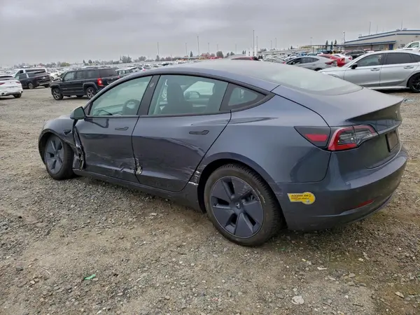 5YJ3E1EB2NF201907 2022 TESLA MODEL 3 - Image 2