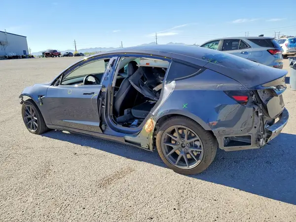 5YJ3E1EB2NF202314 2022 TESLA MODEL 3 - Image 2